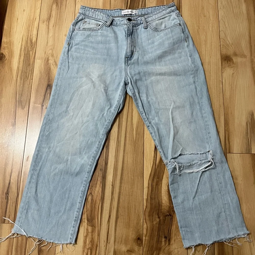 Flying Monkey Crop Distressed Denim Jeans Light Wash Inseam 23.5” Size 27